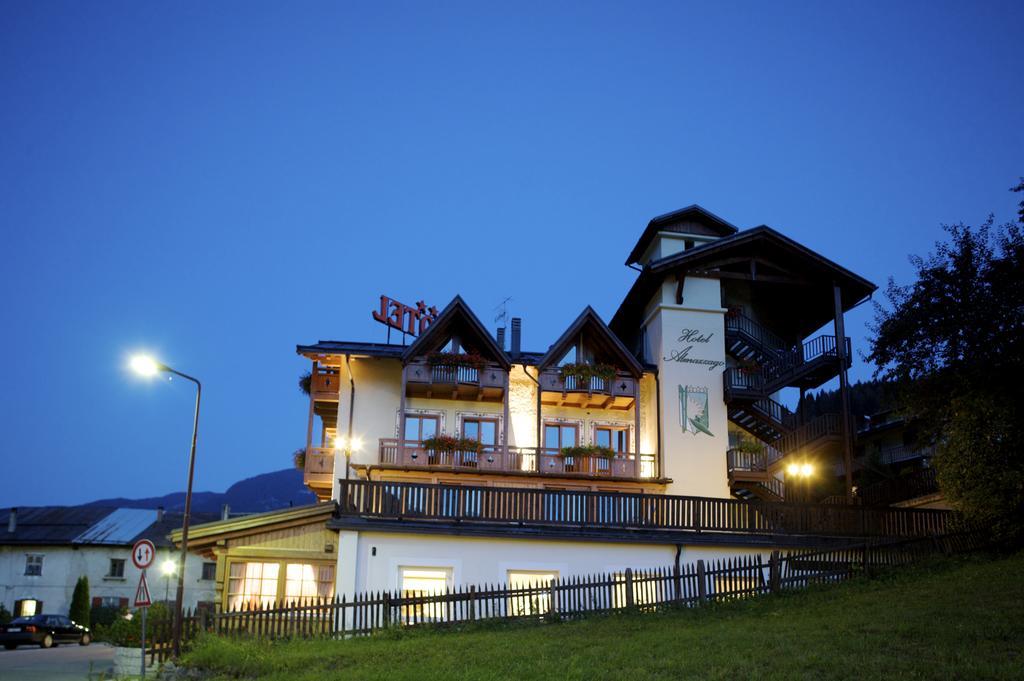 Hotel Almazzago Commezzadura Exterior photo